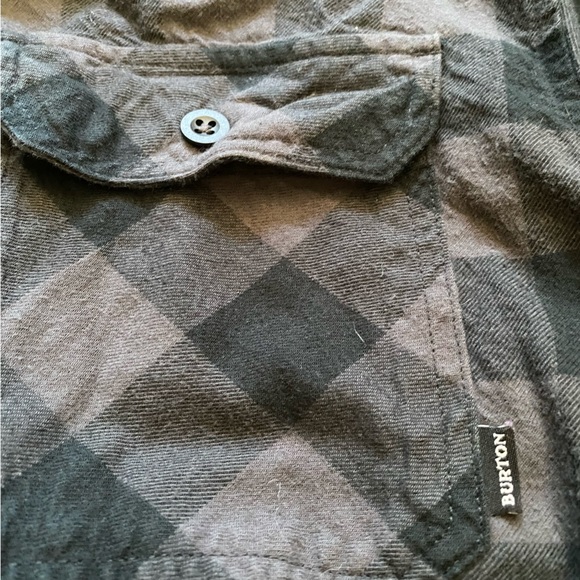 Burton || Black Plaid Flannel Shirt - Picture 5 of 7